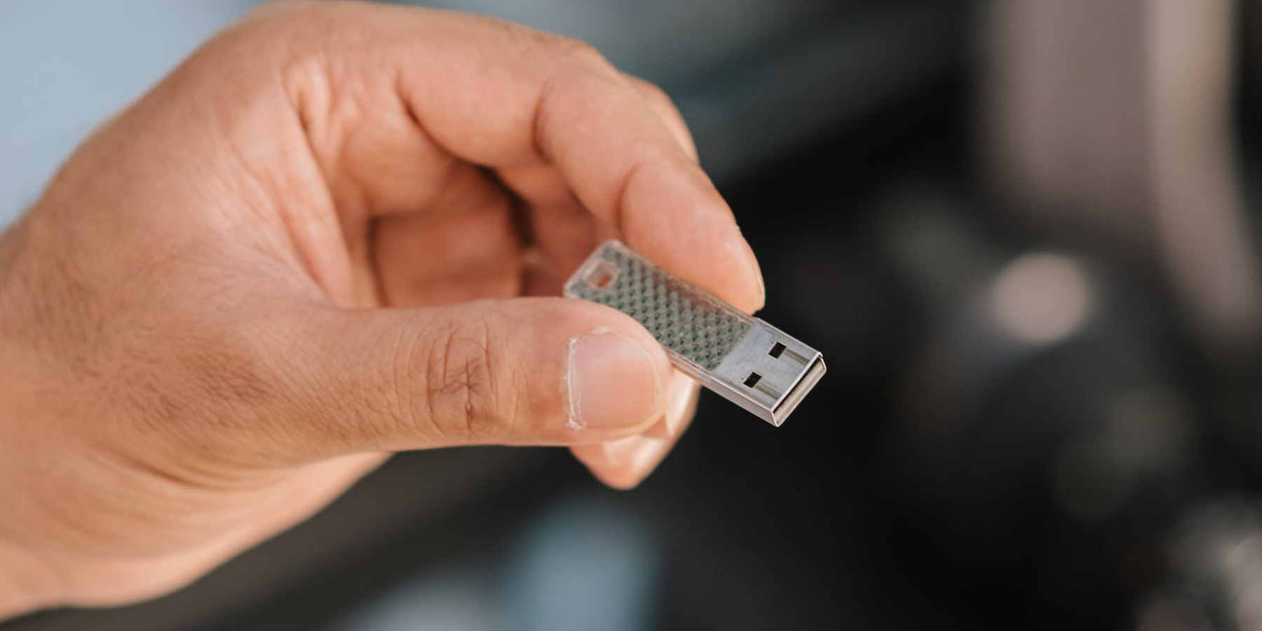 cd dan usb flash drive berguna untuk
